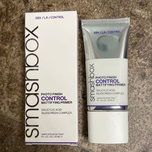 Smashbox - Mattifying Primer